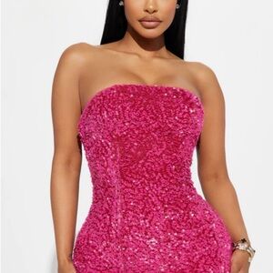 Elegant Pink Strapless Dress